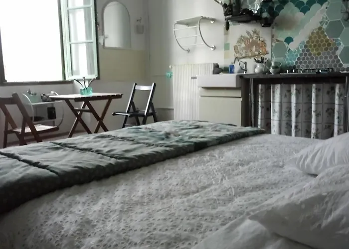 Appartement Le Moulin Aux Chandelles 2, Vacances & W-e, Vues Riviere, Montagne & Ville, Tout Confort Deconnecte, Eclairage Bougies, Connexions A 200m Au Centre Le Vigan Gite Les Amoureux De L'arre, Randonnee Chemin De Saint-guilhem-le-desert, Lire Profil Avant R Le Vigan (Gard)